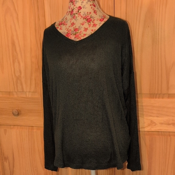 Emerald green sweater by Well Worn - Picture 1 of 6